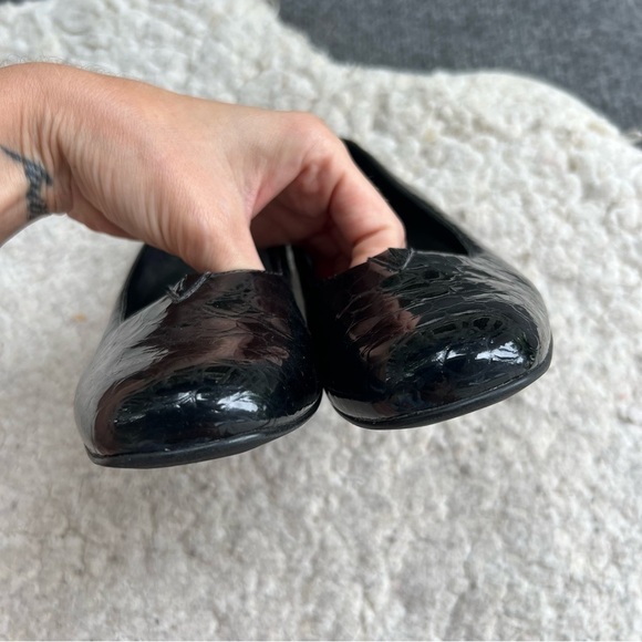 Trotters: Black Patent Leather Reptile Print Business Kitten Heels Size 8 - Picture 6 of 9